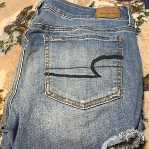 Size a American eagle shorts